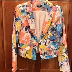 Blazer style cropped jacket